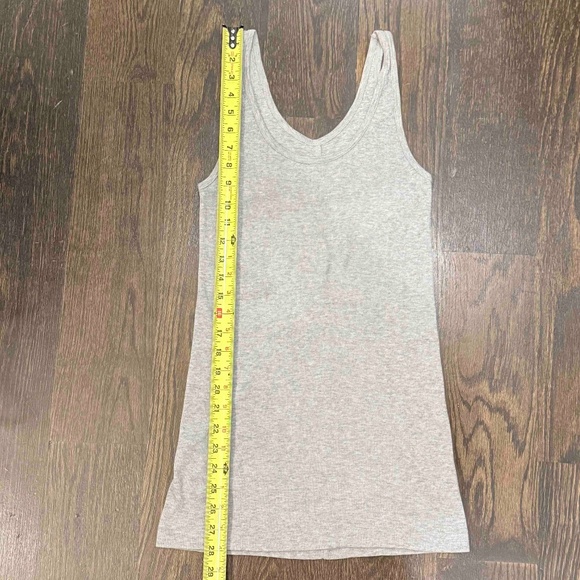 NWT Vince Womens Ribbed Sleeveless Scoop Neck Tank Top Gray Size L - Picture 2 of 9